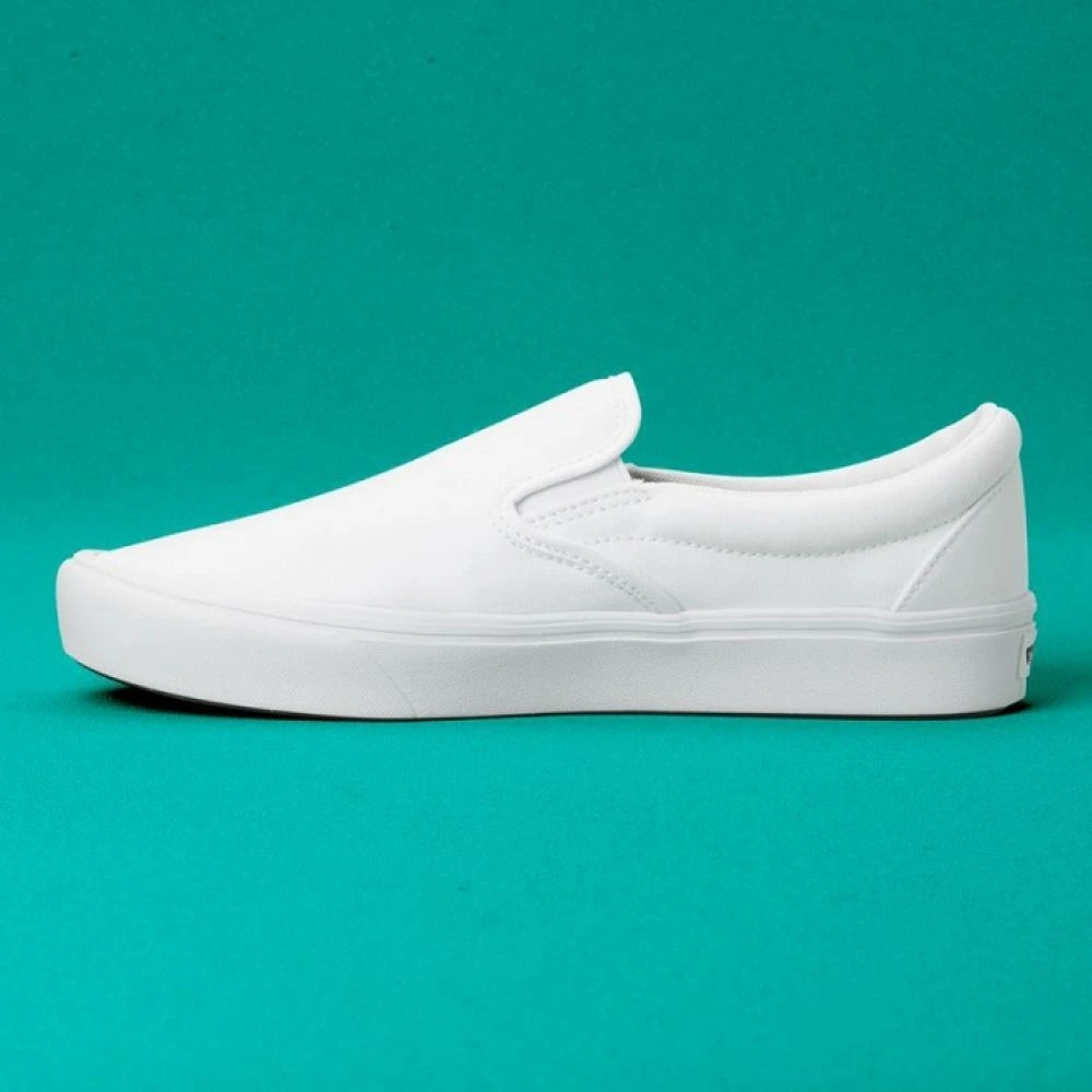Vans ComfyCush Slip-On In White 5 Vans ComfyCush Slip-On In White - Image 3
