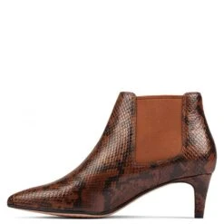 Clarks Women's Laina55 Boot 2 In Dark Tan 8 Clarks Women's Laina55 Boot 2 In Dark Tan -Fashion Shoes c l cl 26151363 1260 3 1100x